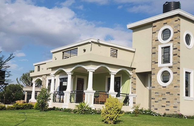 VASHA5 AT SOUTHLAKE VILLAS.