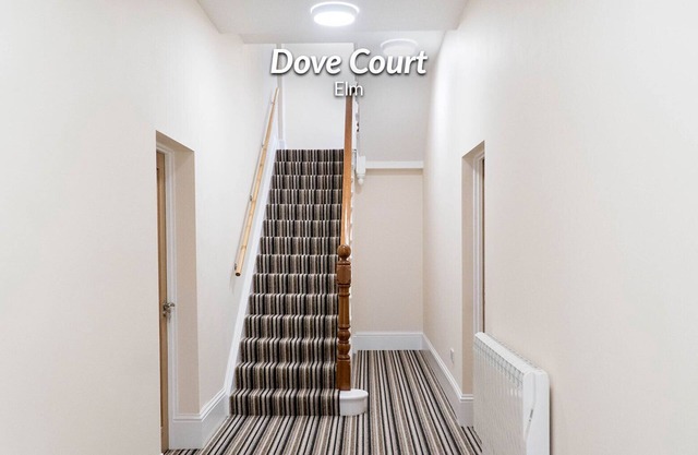 Vectis Holiday Homes, Modern, spacious apartment, great location, free WIFI