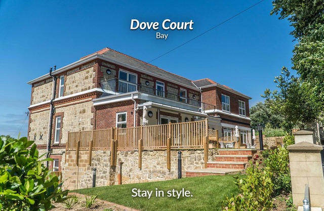 Vectis Holiday Homes, Modern, spacious apartment, great location, free WIFI