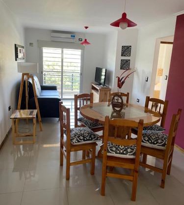 VENECIA céntrico con balcón