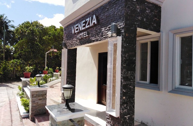 Venezia Suites Hotel Iloilo
