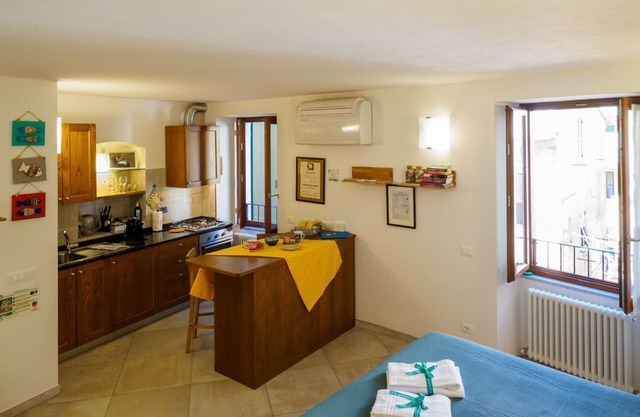 Ventu de Ma Studio #1 with AC