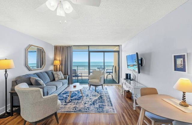 Verandas 402 - Oceanfront with Pool