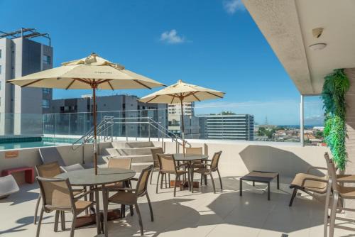 Verano Pajuçara by Tropicalis