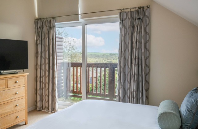 Vercana - Luxury Lodge with hot tub near Padstow
