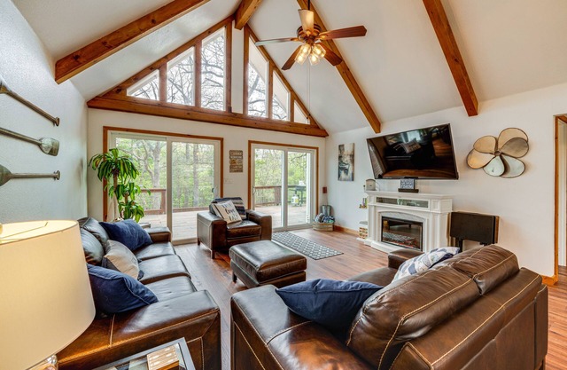 Versatile Home w/Deck & Grill, 1 Mi to Lake!