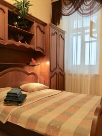 Very central homy place for the reasonable price)