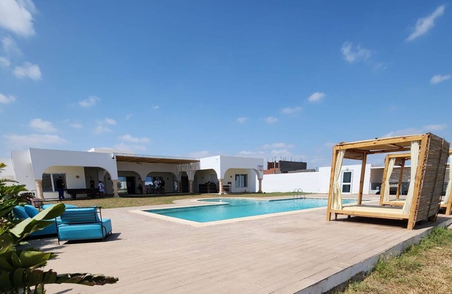 Very large villa ideal for groups of up to 15 to 18 people