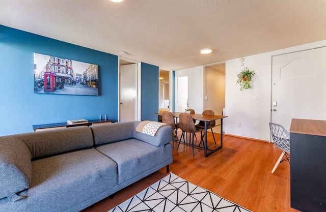 VH | Condesa Best Location. 2 bedrooms. balcony |5