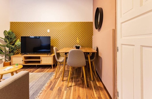 VH | Nice Apt Sta Ma Ribera. Laundry | 336