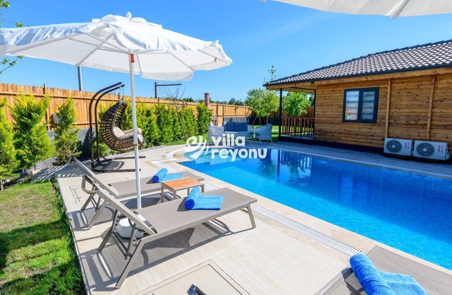 Vi̇lla Cedrus 