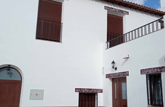 Vico rural cave house, ideal for large groups