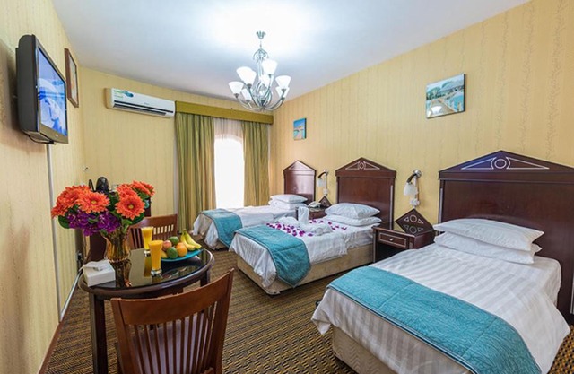Victoria Hotel
