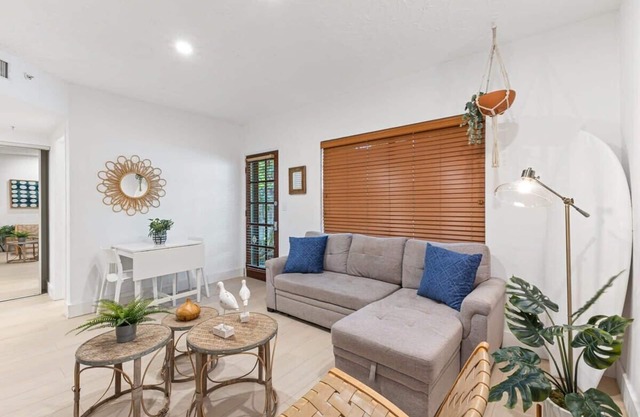 Victoria Park - Apartment 1721