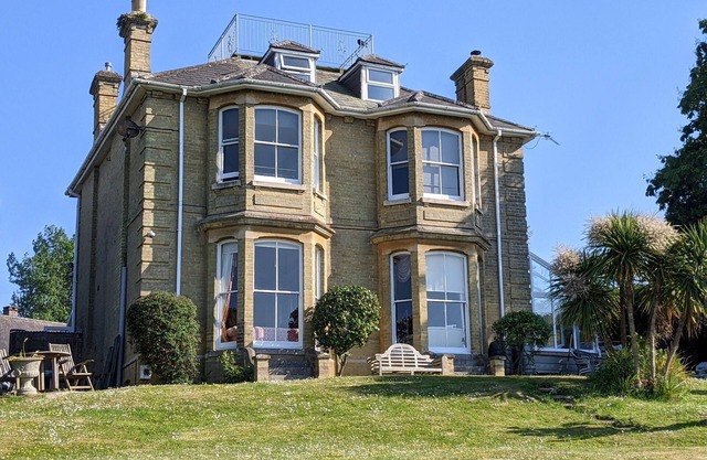 Victorian Villa character 6 bedroom detached home