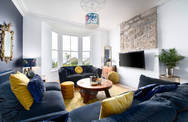 VictorianHouse Sleep10-12,SkyHD SportsMoviesF1Kids,AmazeViews,Parking(4),Pets