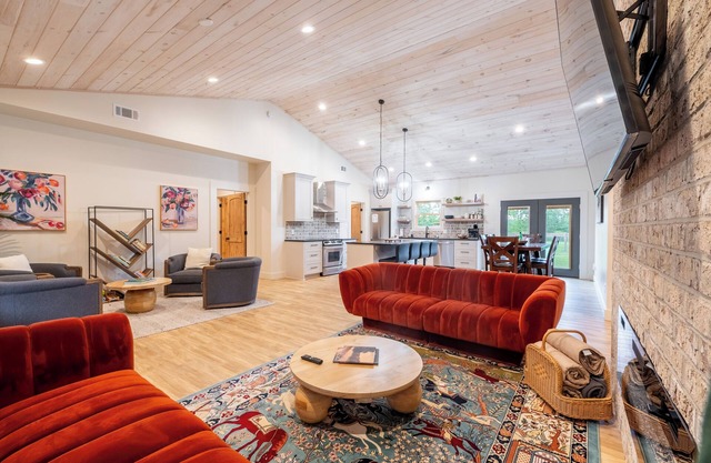 Victory Reins- Quiet Country Stay Near Aiken, Pet Friendly,