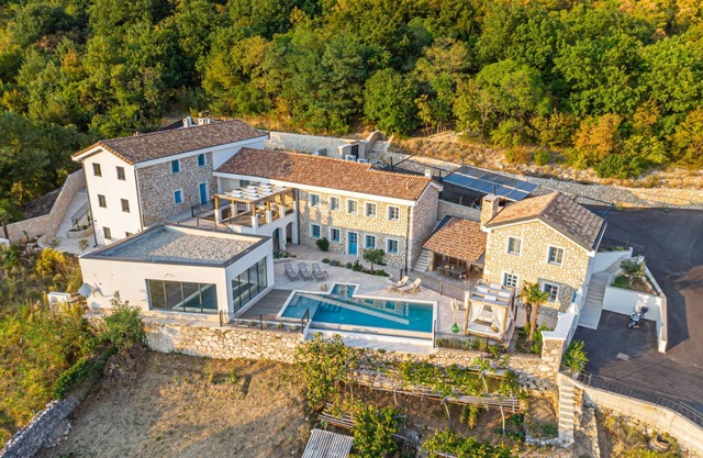 Vila 72/Vila 21 by Interhome