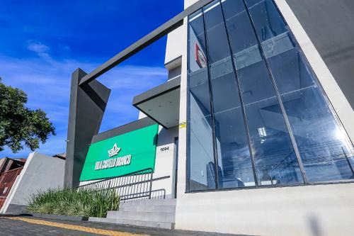 Vila Castelo Residencial no Centro de Foz