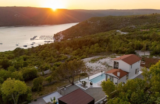 Vila Laguna Blu by Villas Guide