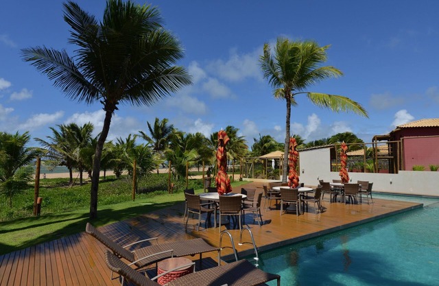 Vilage walk in sand with natural pools near the condo!