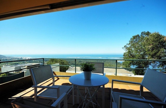 Villa 284 Comfortable Villa w/Pool and Sea View