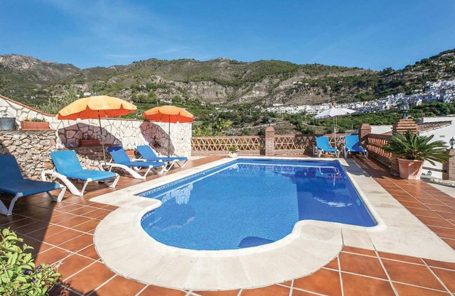 Villa ∙ 3 bedrooms ∙ 6 guests