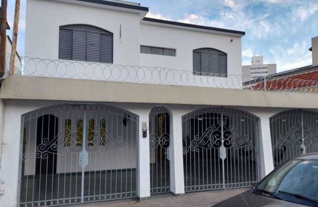 Villa 3-story mansion in Ibirapuera, 24 people, 4 bedrooms