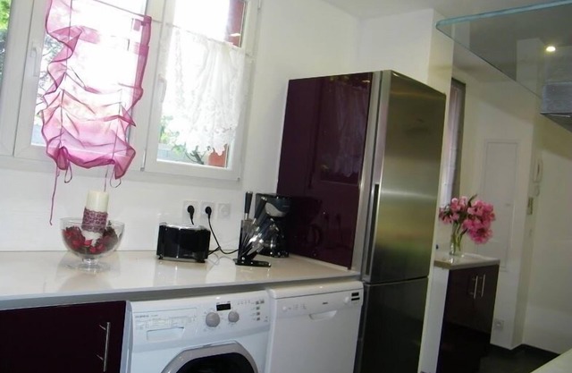 Villa 3 rooms 100 M2- (3 *) Beach 200 m-Terrace 40 M2- Secured Garden 1500 M2-