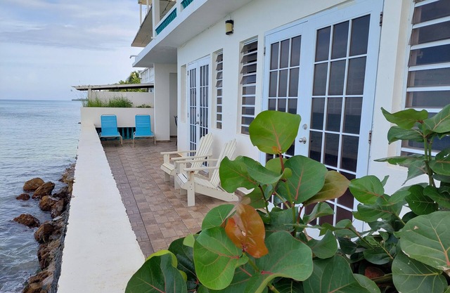 Villa Ada - Oceanfront - 6 guests - pet friendly - at Stella, Rincón