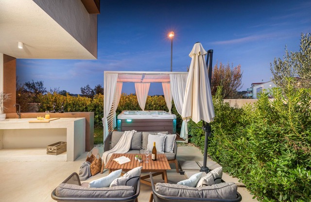 Villa Adora