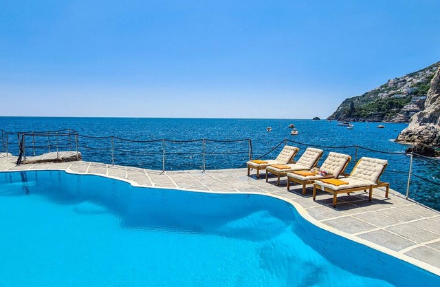 Villa Alba exclusive Villa with pool and access to the sea