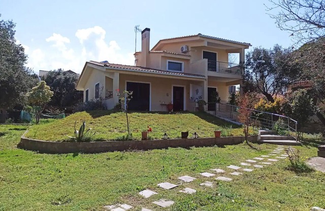 Villa Alexandra Rio Patra with wonderful garden, calmness and very close to sea.