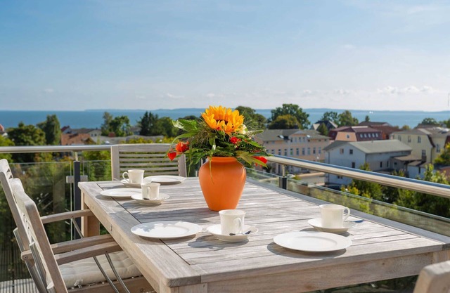 Villa am Kreidebruch - Holiday apartment OstseeWeitblick - OstseeWeitblick
