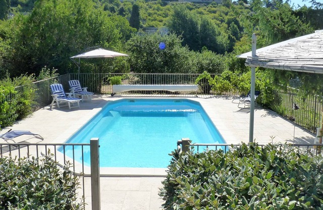 Villa Amande: On Edge Of Historic Reillanne, Provence Alpes Côte D'Azur, France