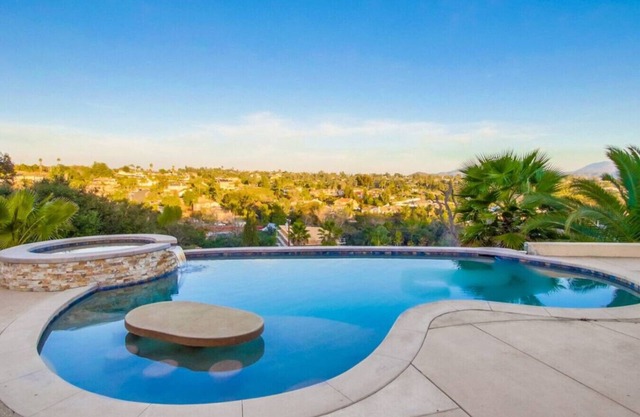 Villa Andalusia -6BR/5BA Luxury Retreat w/Views