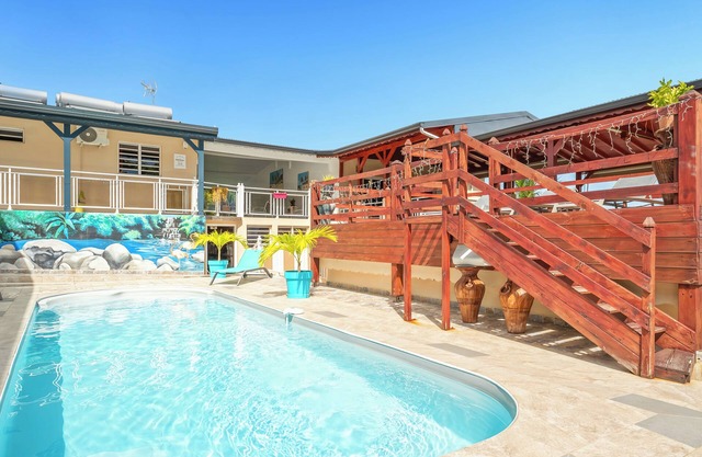 Villa Angerville, spacious villa that can accommodate up to 24 people