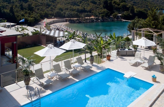 Villa Aquamarine - Four Bedroom Villa, Sleeps 10