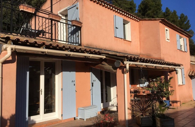 Villa au Calme à Proximité Immédiate Daix-en-provence et du Lubéron