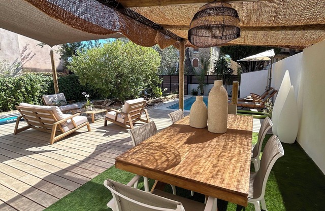 Villa Avec Piscine à 50 m des Plages !