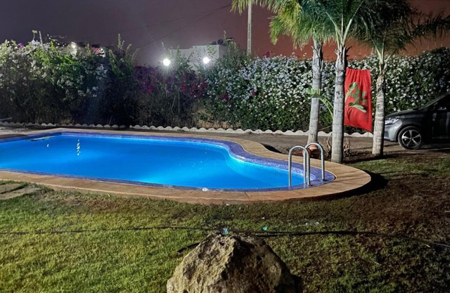Villa avec piscine et jardin privés