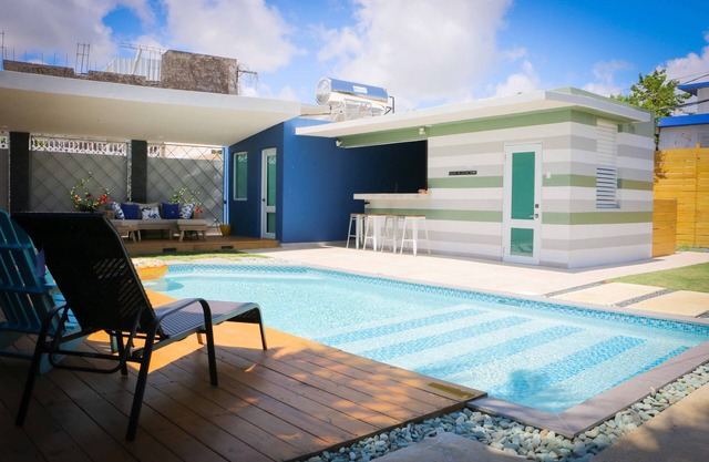 VILLA AZURE: MARVELOUS VACATION RENTAL HOME IN SAN JUAN BEACH AREA
