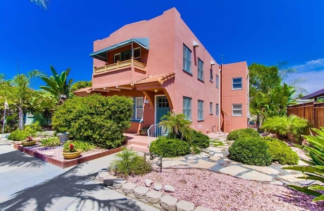 Villa Barajas - Spacious, Modern Suite near Park, Zoo, Beaches