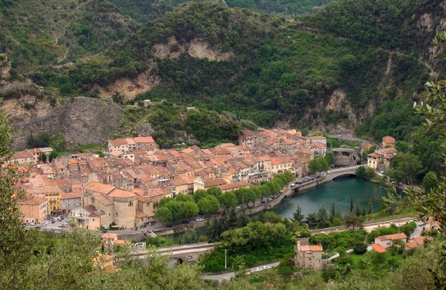Villa between sea and mountain in the hinterland of Nice