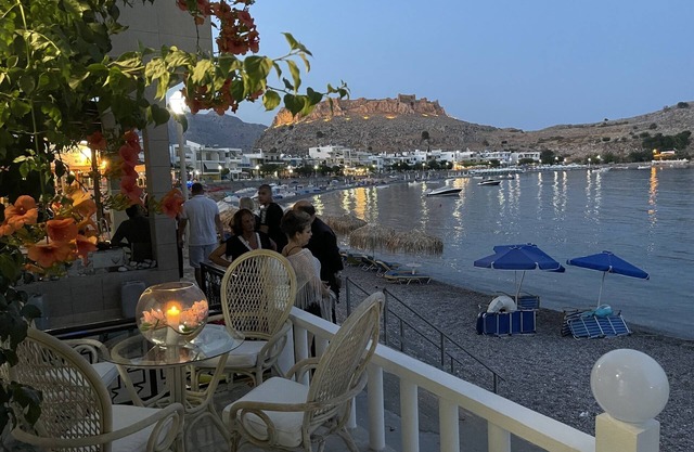 Villa Blanca Beachfront modern villa