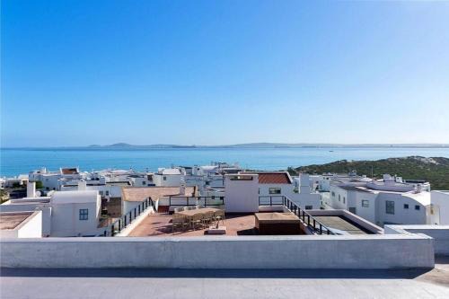 Villa Boheme, Stunning Lagoon Views, 10 Sleeper