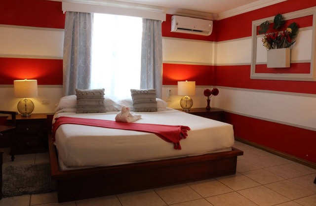 Villa Boscardi - King Bed Room - Breakfast Included
