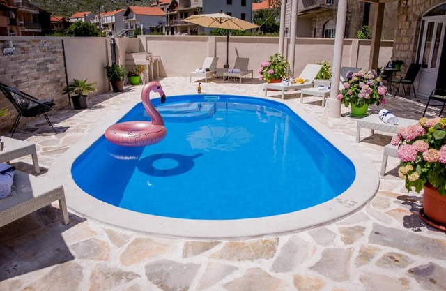 Villa Branka apartments near Dubrovnik with Pool and Wine Cellar