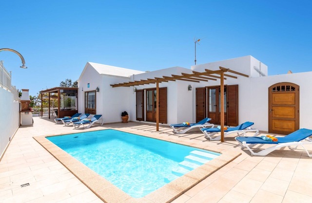 Villa Breezes by Villa Plus
