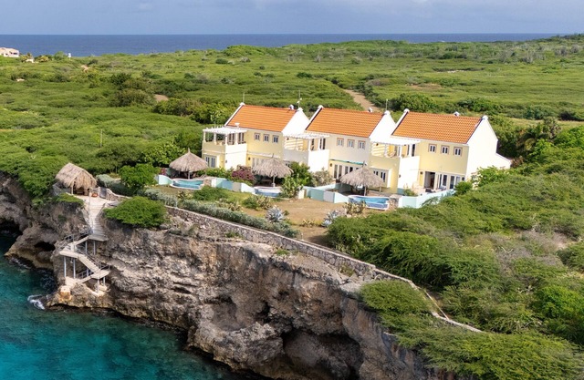 Villa Brisa - An Oceanfront GEM!